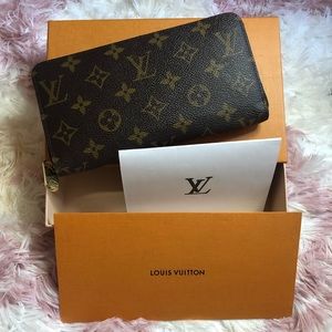 Like New Monogram LV Wallet